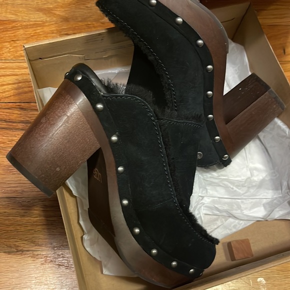 Black Aubriana UGG size 5 - Picture 4 of 10